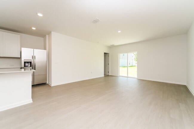 Building Photo - 6228 Botticella Blvd