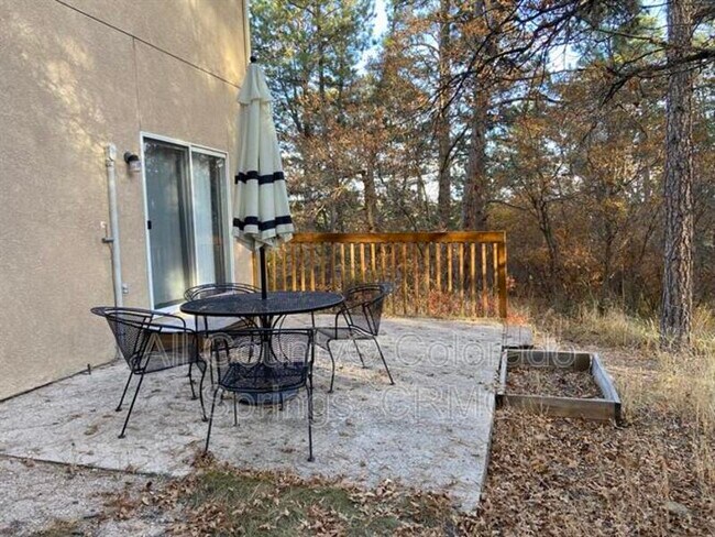 Foto del edificio - 1497 Spring Valley Dr