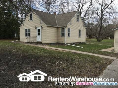 Building Photo - 7033 Lakeview Dr