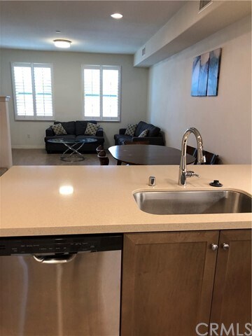 Foto del edificio - 755 E Bagnall St