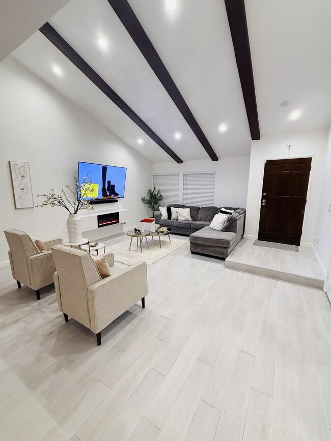 Foto del edificio - 20746 Schoenborn St