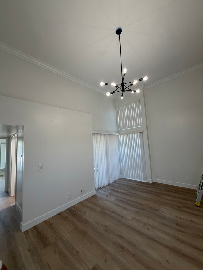 Building Photo - 1418 14th St, Santa Monica, CA 90404