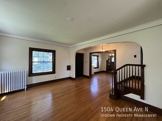 Foto del edificio - 1504 Queen Ave N