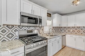 Building Photo - 4033 N 14th Pl