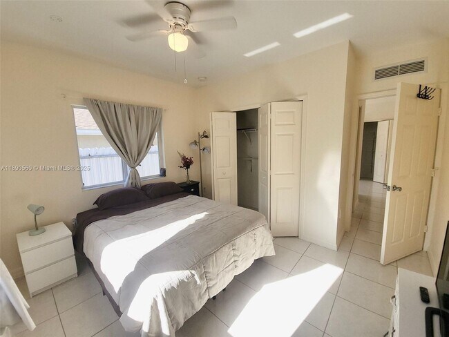 Foto del edificio - 7941 NW 14th Pl