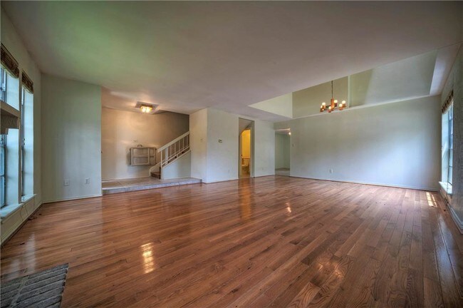 Building Photo - 2011 Sandberg Dr