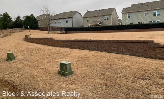 Foto del edificio - 4 br, 3 bath House - 2434 Baslow Drive