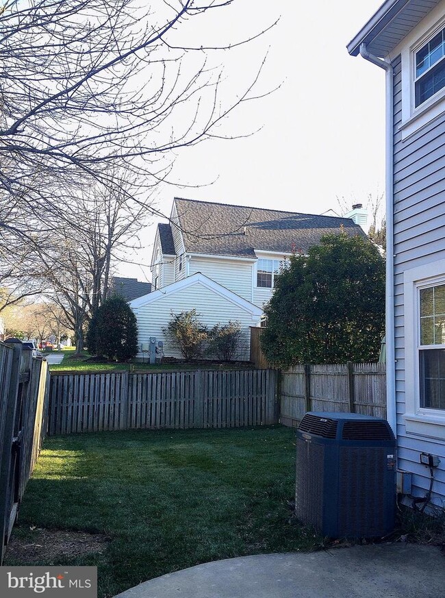 Building Photo - 8543 Harvest View Ct