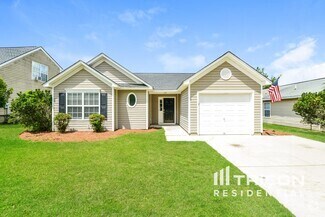 Building Photo - 133 Crimson Oak Dr