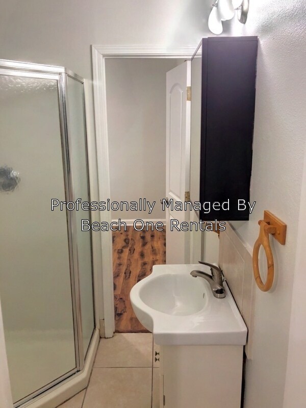 Foto del edificio - 1025 S Hollywood Dr