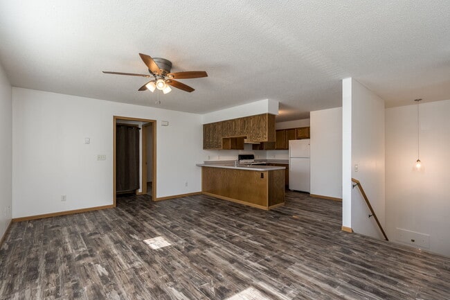 Building Photo - 111 Balcerzak Dr