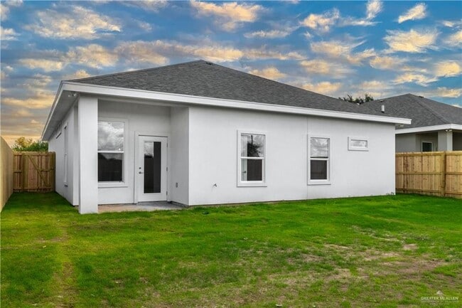 Foto del edificio - 5204 W Northwood St