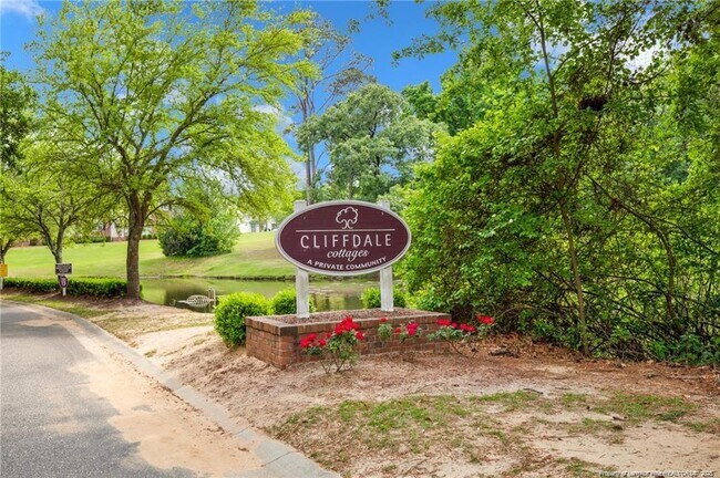 Foto del edificio - 3119 Wisteria Ln