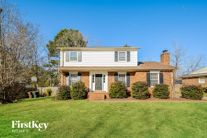 Foto principal - 5302 Broadmoor Pl