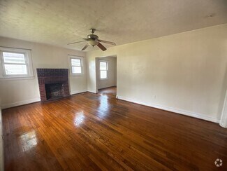 Building Photo - 521 Edwards St