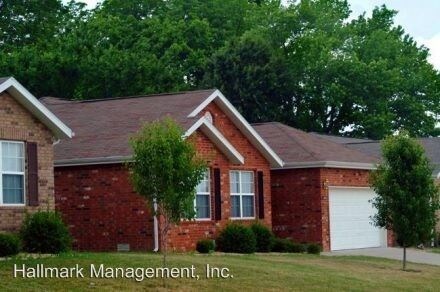 Primary Photo - 2750 N Glenstone Ave