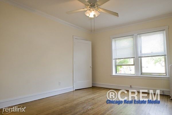 Foto del edificio - 1557 W Fargo Ave