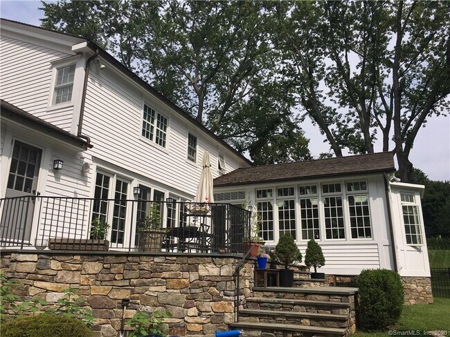Building Photo - 20 Mayflower Pkwy