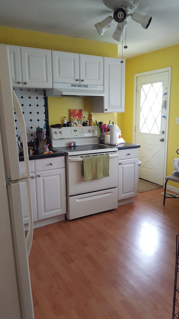 Building Photo - 3bed/1bath in Kenwood neighborhood