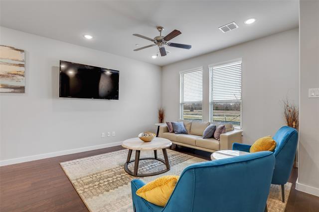 Foto del edificio - 1241 Pebblebrook Dr