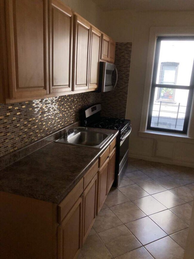 Foto del edificio - 1589 President St