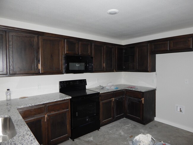 Building Photo - 201 E Central Texas Expy