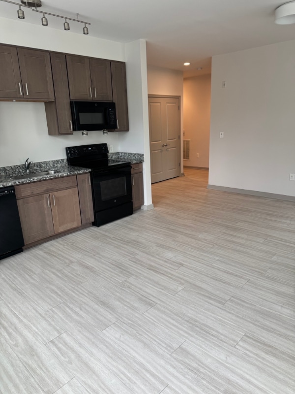 Building Photo - 2317 Huntington Ave