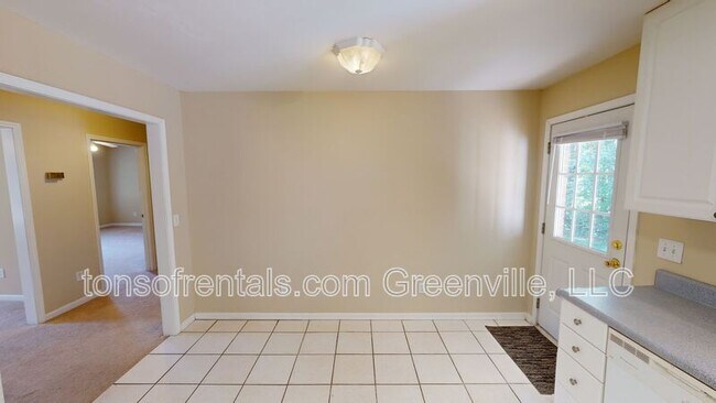 Building Photo - 863 McAbee Rd