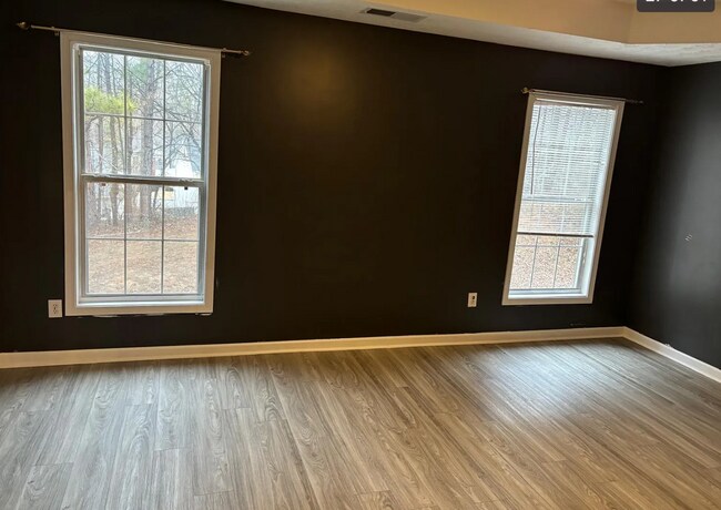 Building Photo - Bright & Move-In Ready Home with Private Backyard in the Heart of Dacula – Near Parks, Schools & ...