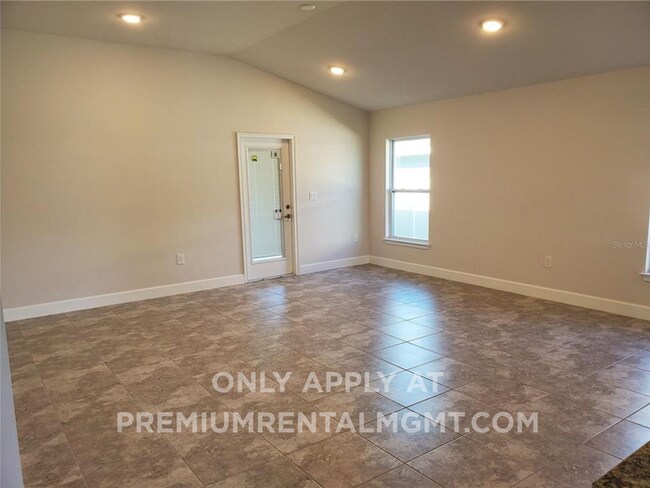 Foto del edificio - 1138 Berry Ln