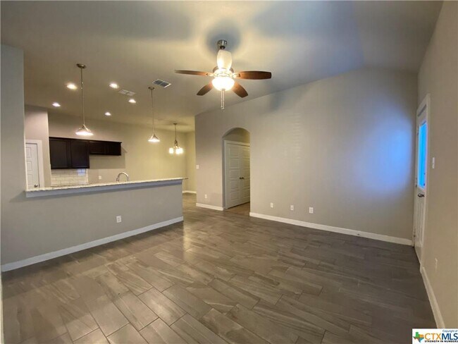 Foto del edificio - 1159 Creekside Orchard