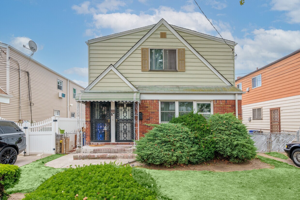 Primary Photo - 119-44-144 Springfield Blvd