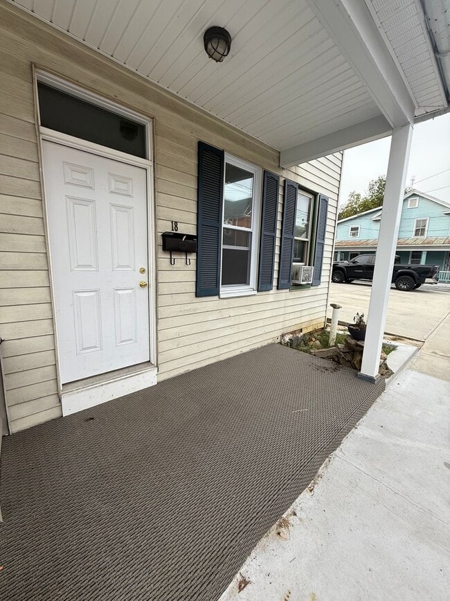 Building Photo - 2 bedroom with a bonus room! Newville PA!
