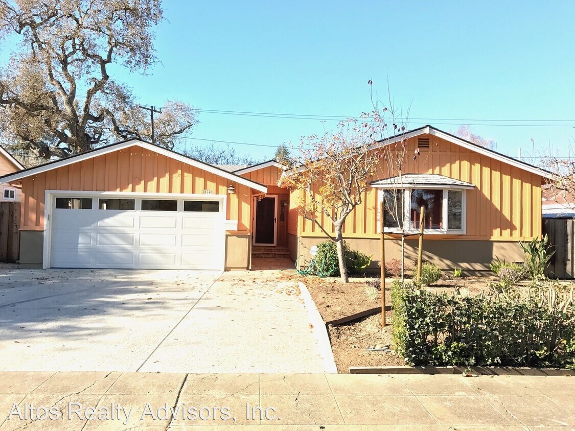 Primary Photo - 4 br, 3 bath House - 1570 Montalto Drive