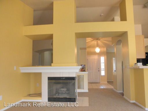 Building Photo - 611 Sand Creek Dr
