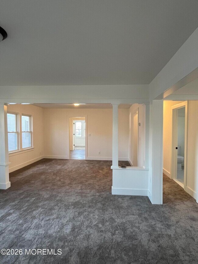 Foto del edificio - 17 Ward Ln