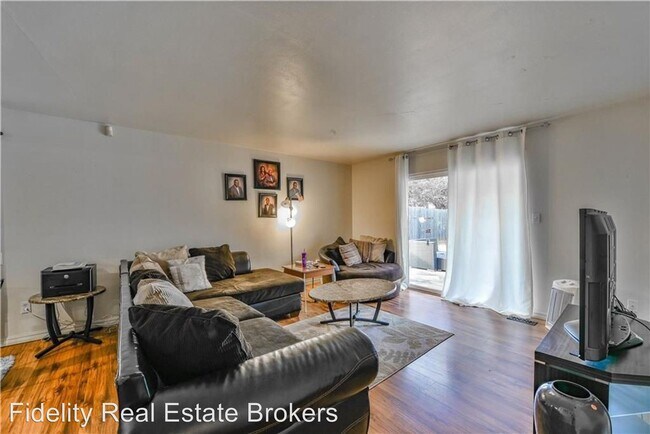 Building Photo - 3 br, 1.5 bath House - 927 Kenilworth Road