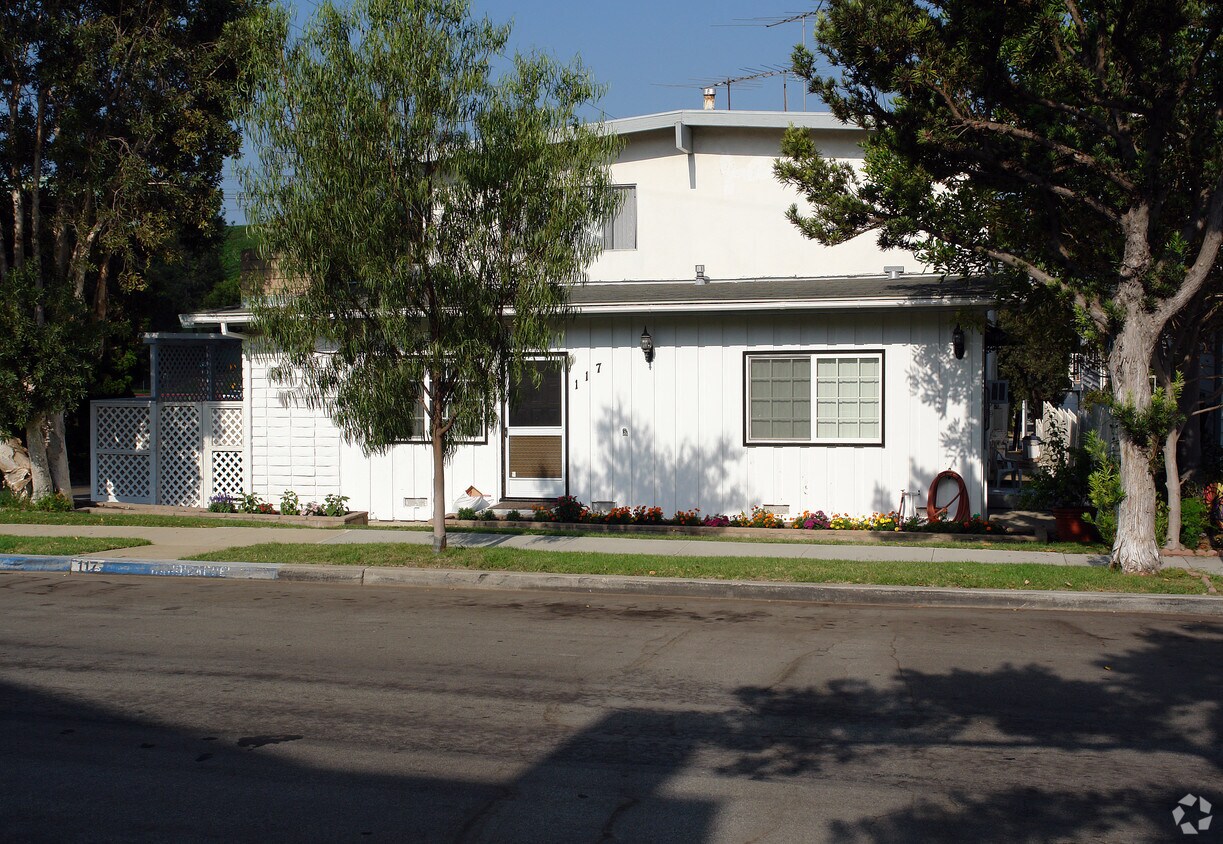 Building Photo - 117 Virginia St