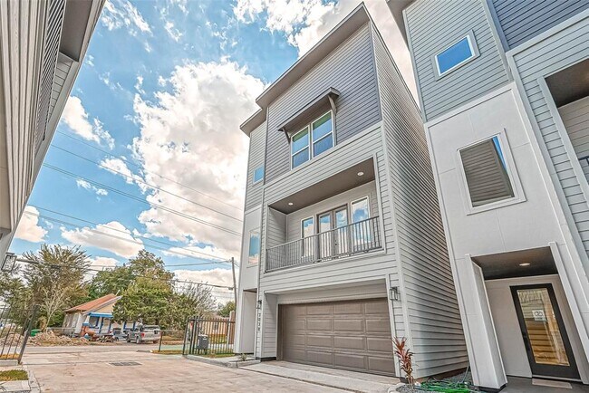 Foto del edificio - 3038 Live Oak St
