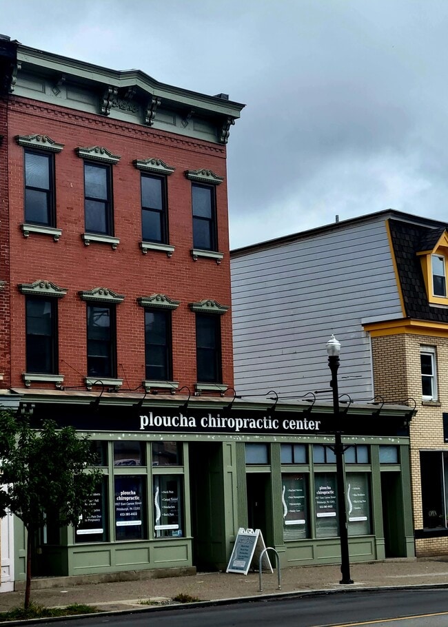 Building Photo - 1927 E Carson St