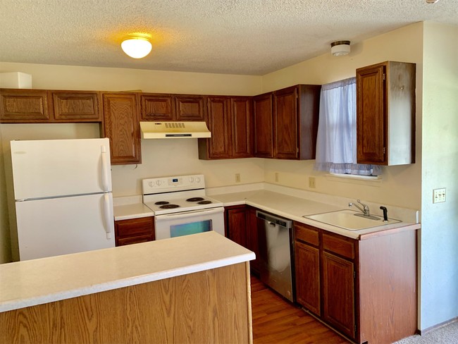 Building Photo - 1506 N Maybelle St
