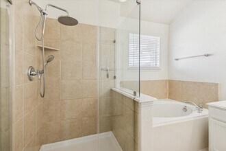 Building Photo - 9206 Sunlight Oak Ln