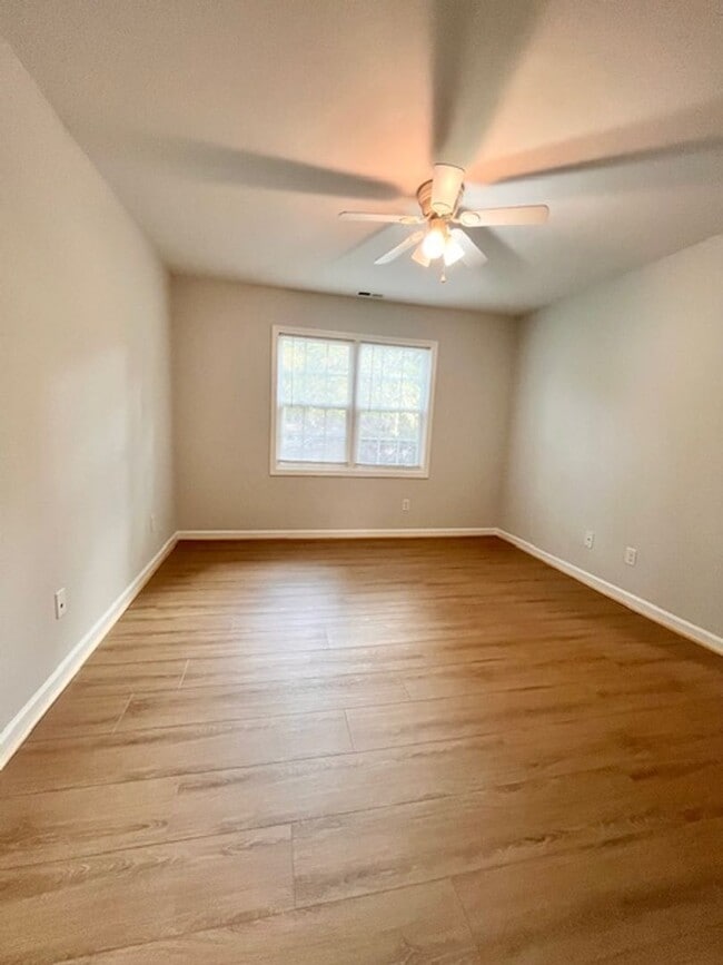 Building Photo - 253 Rockaway Dr