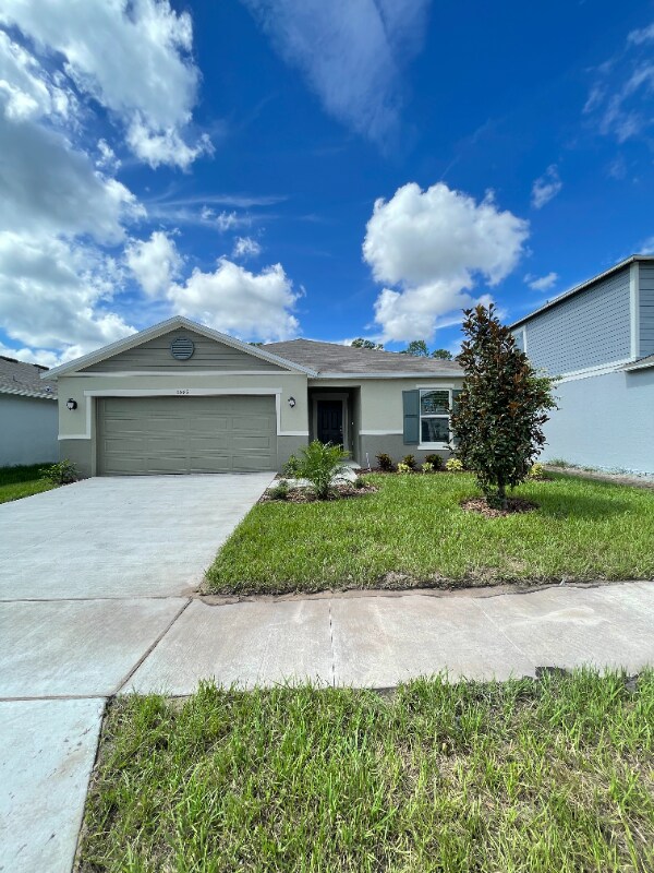 1549 Venice Ln, Davenport, FL 33837 House Rental in Davenport, FL