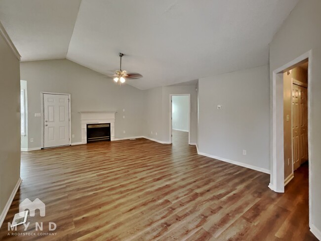 Building Photo - 2209 Maybrook Dr