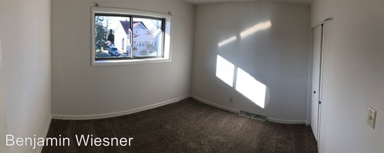 Foto del edificio - 2226 S 89th St