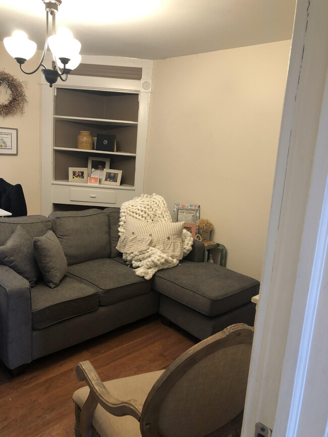 Living Room - 828 Christian Pl