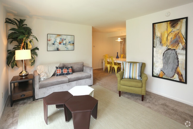 Chasewood apartment living room - Chasewood Apartments