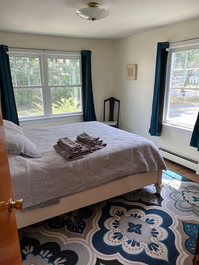 Bedroom 1 - 18 Seaside Ave