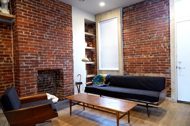 Building Photo - 3343 Ligonier St